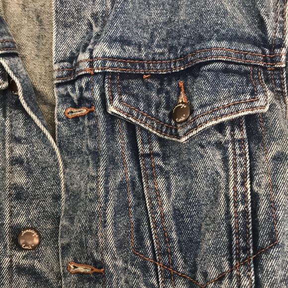 Jean jacket - Picture 2 of 3